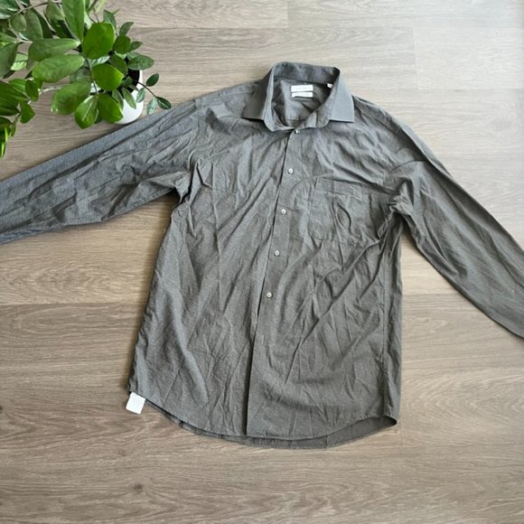 Calvin Klein Grey Pattern Button-Down "Regular Fit Non-Iron" Cotton Dress Shirt - Picture 3 of 14